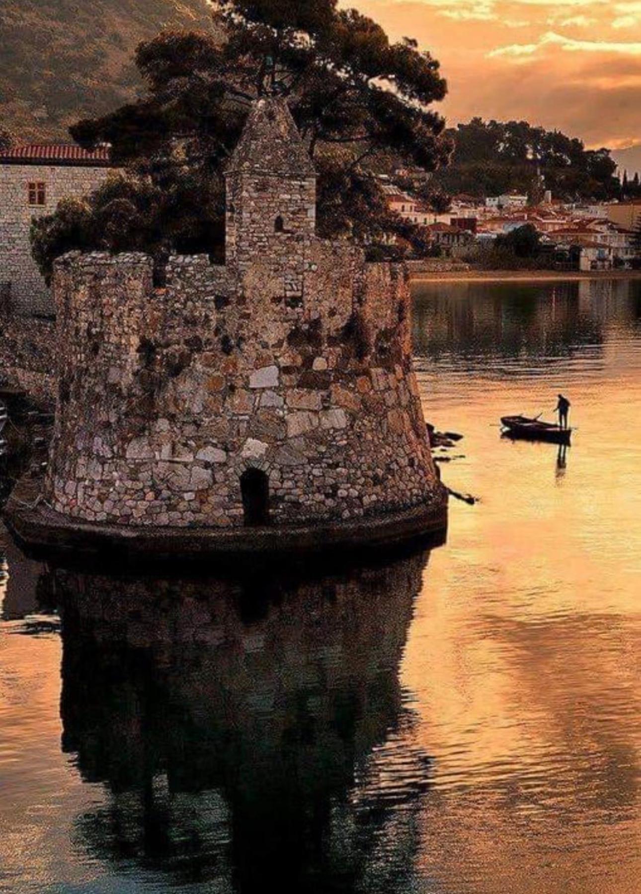Nafpaktos-Luxury Suite Esterno foto